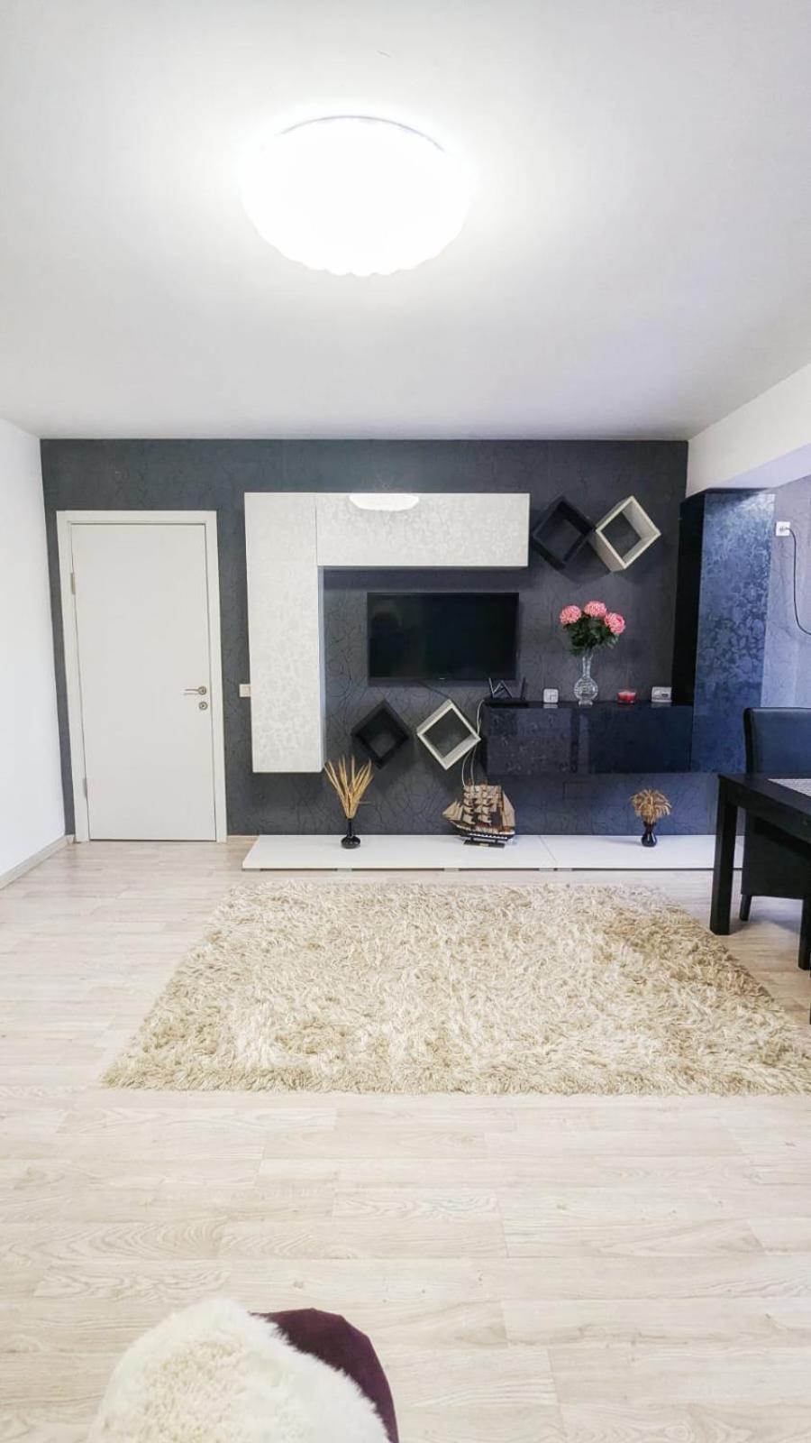 Airport Apartment 70 Squared Meters Otopeni Dış mekan fotoğraf